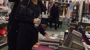 Fotbalistul pentru care Gigi Becali a pregătit milioanele a tăbărât pe Miss Slovacia în librărie! A pupat-o pe gât şi...