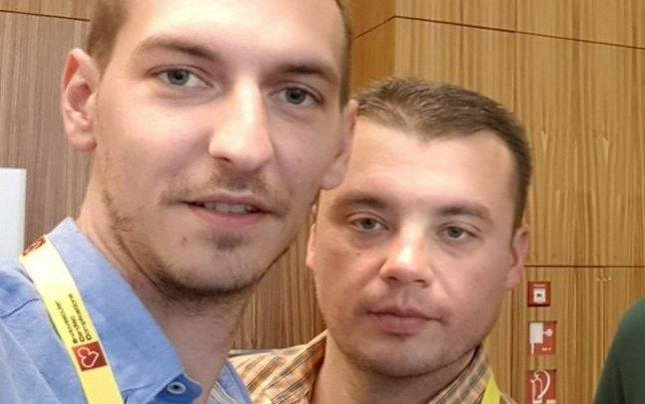 Eugen Ţieranu şi Paul Traşcă, cei doi medici tineri care l-au operat pe Busu. Sursa foto: adevarul.ro