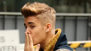Cat de penibil! Cum a iesit Justin Bieber pe strada, dupa ce a muncit o noapte intreaga in studio! Oare nu a vazut cum arata?