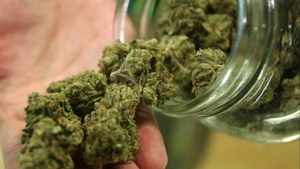 Scandal la biserică! Tămâia a fost înlocuită cu marijuana! Ce s-a întâmplat cu preotul și cu enoriașii