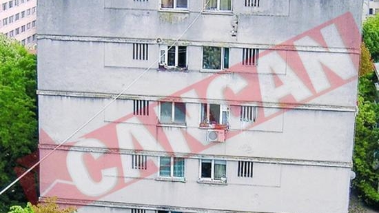 Au jefuit o casa fara sa intre in ea