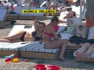 Monica Orlanda, super-sexy pe plaja din Mamaia (Foto: CANCAN.RO)