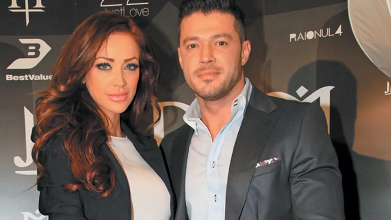 Ce facea Bianca Dragusanu azi-noapte, la 1:00: Ma iubeste!. Fanii au contrat-o: S-o crezi tu