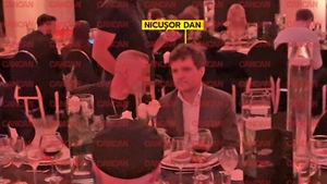 Nicușor Dan, la Festivalul Enigma, unde a fost nebunie totală! Cum l-a surprins CANCAN.RO pe edilul șef al Capitalei