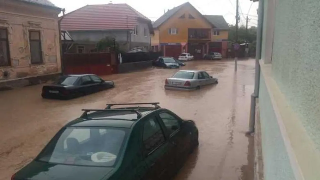 Este stare de alertă! Viitura vine din Ucraina. Anunțul făcut de ministrul Mediului