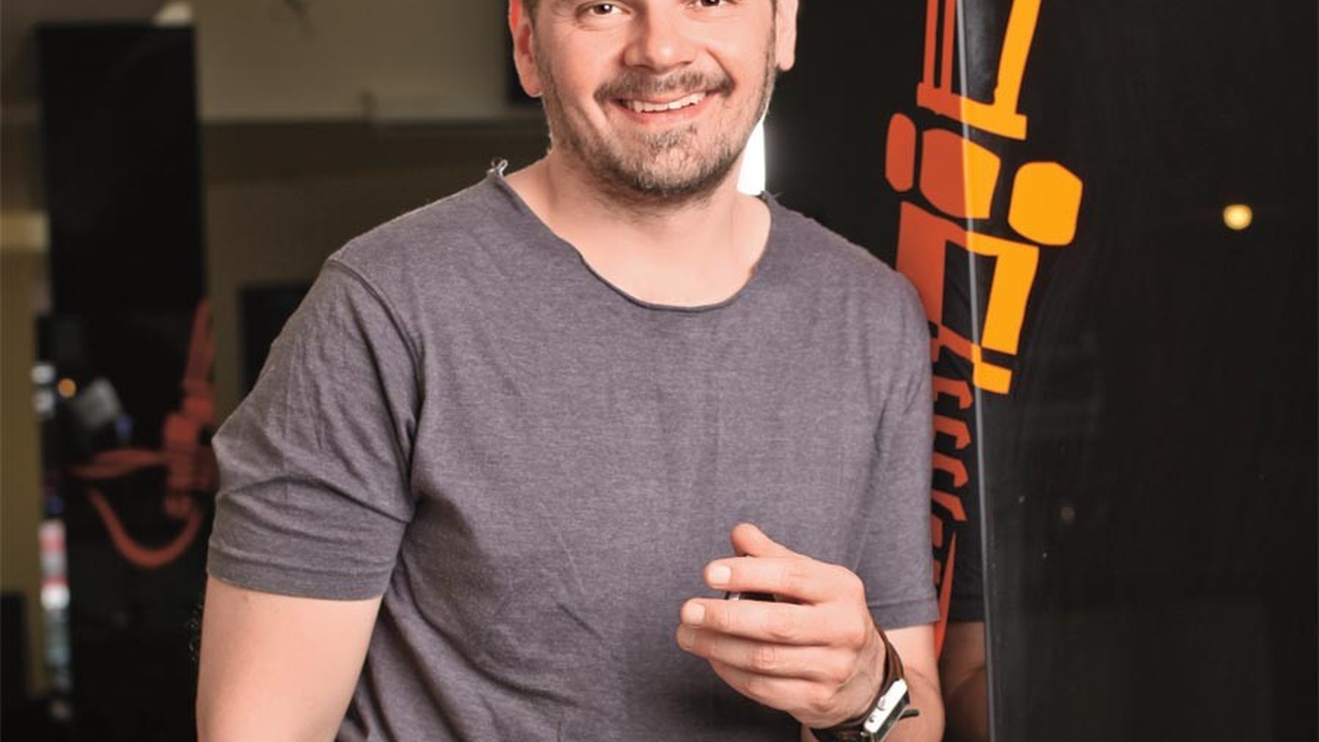 Nu ai crede ca Florin Piersic Jr ar face asta pentru bani! Vezi declaratia lui incredibila!