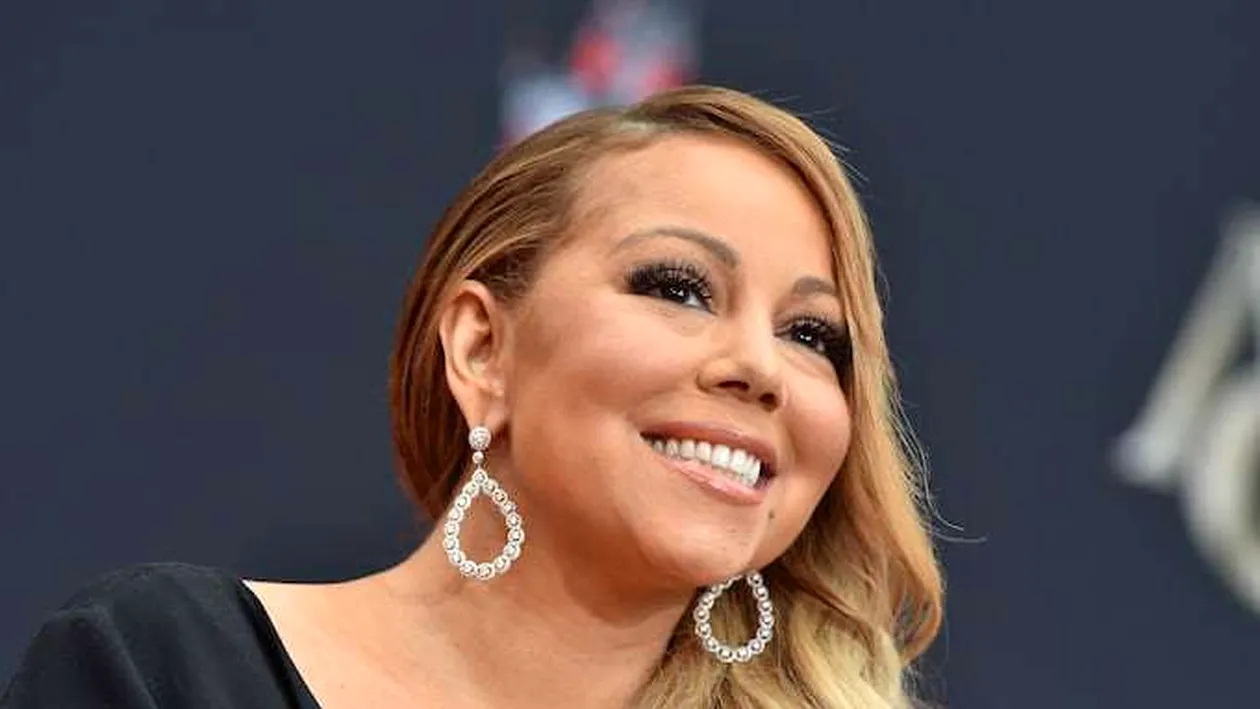 Celebra Mariah Carey a fost acuzată de un fost bodyguard că l-ar fi hărţuit. L-a aşteptat în lenjerie transparentă într-o cameră de hotel
