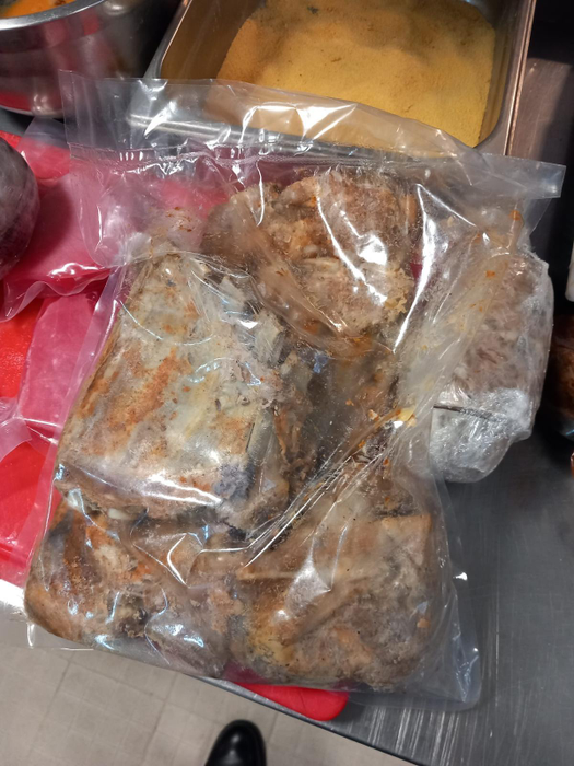 Ce au pățit 3 familii după ce au mâncat într-un restaurant din Harghita! Piedone a intrat iar în acțiune, imaginile sunt de nedescris