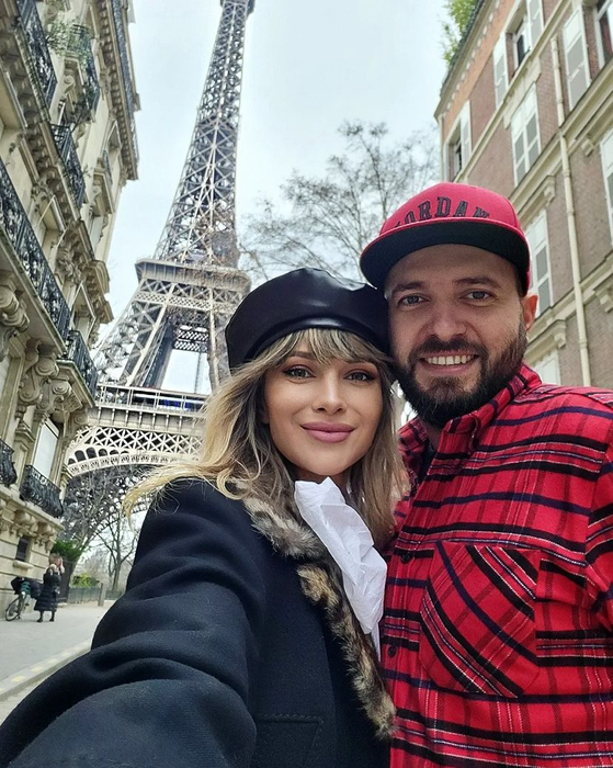Lora și Ionuț Ghenu, probleme în paradis?! Artista și-a făcut bagajele și a plecat de acasă
