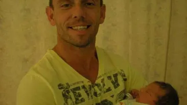 A atacat-o chiar de Sarbatori! Cum arata o fetita de trei ani dupa ce un caine a sarit pe ea