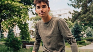 Sebastian Dobrincu, dezvăluiri despre familie. Tânărul milionar le este recunoscător părinţilor săi