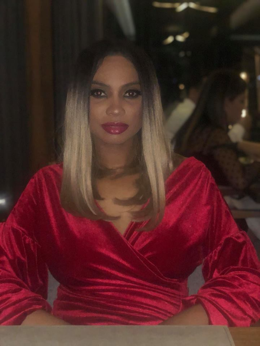 Laurette, schimbare radicală de look. N-o mai recunoști pe stradă