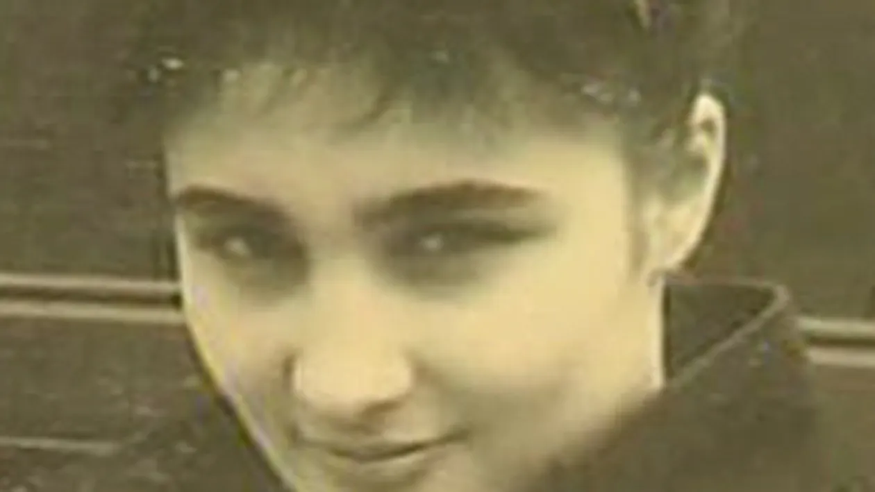 VIDEO Uite cum arata Oana Zavoranu in copilarie si adolescenta!