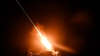 O nouă armă misterioasă a Ucrainei doboară drone cu un fascicul direcționat