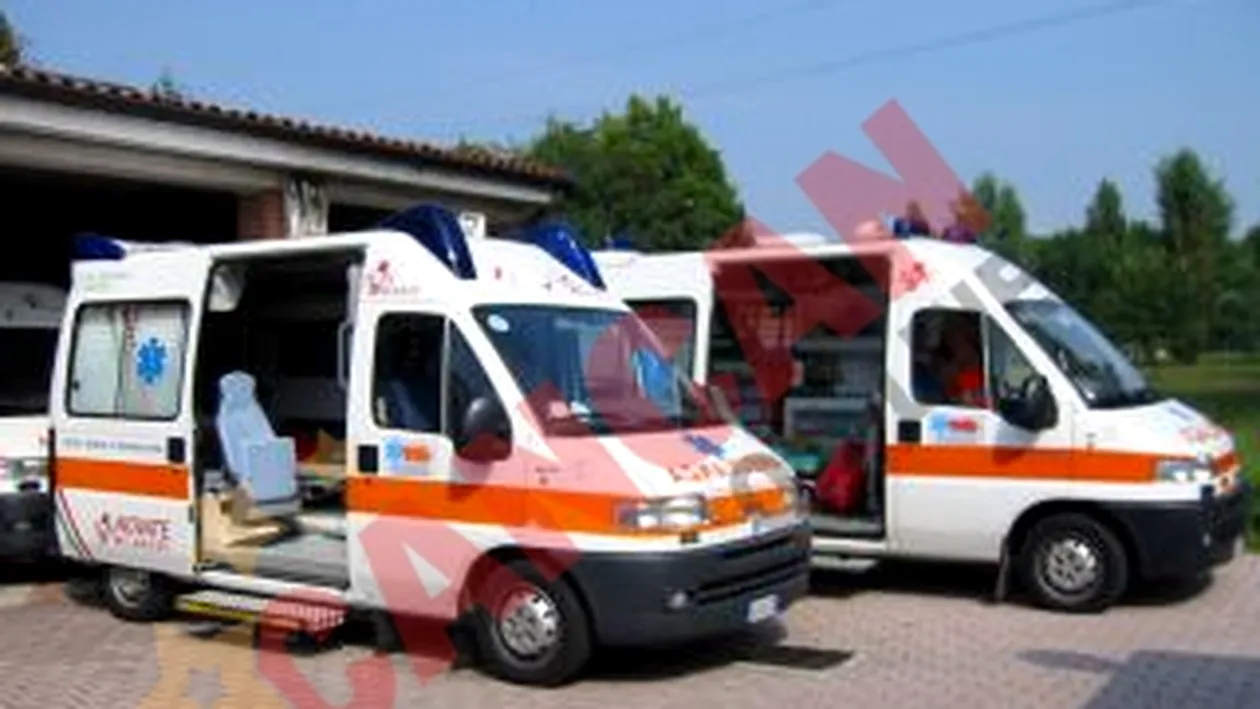 Sase ambulante pentru urgenta si doua masini SMURD au fost trimise pentru a asigura asistenta medicala la concertul AC/DC