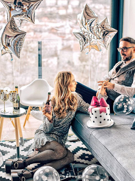 E însărcinată. Surpriză în showbiz-ul din România: a postat primele fotografii cu burtica
