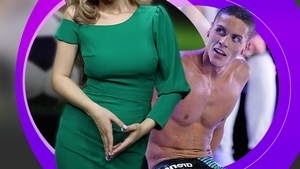 Sexy-știrista îl provoacă pe David Popovici. Cedează "Racheta"? "Vreau să înot cu el!"