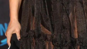 Tinuta cu care a socat tot showbiz-ul! Uite cum a venit la un eveniment monden o blonda celebra de la noi!