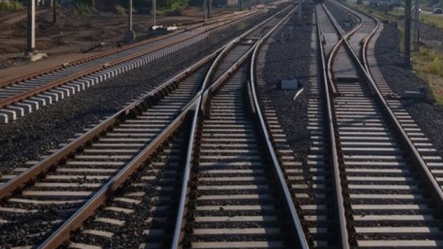 Un tren a deraiat la ieşirea din staţia Dej Călători!