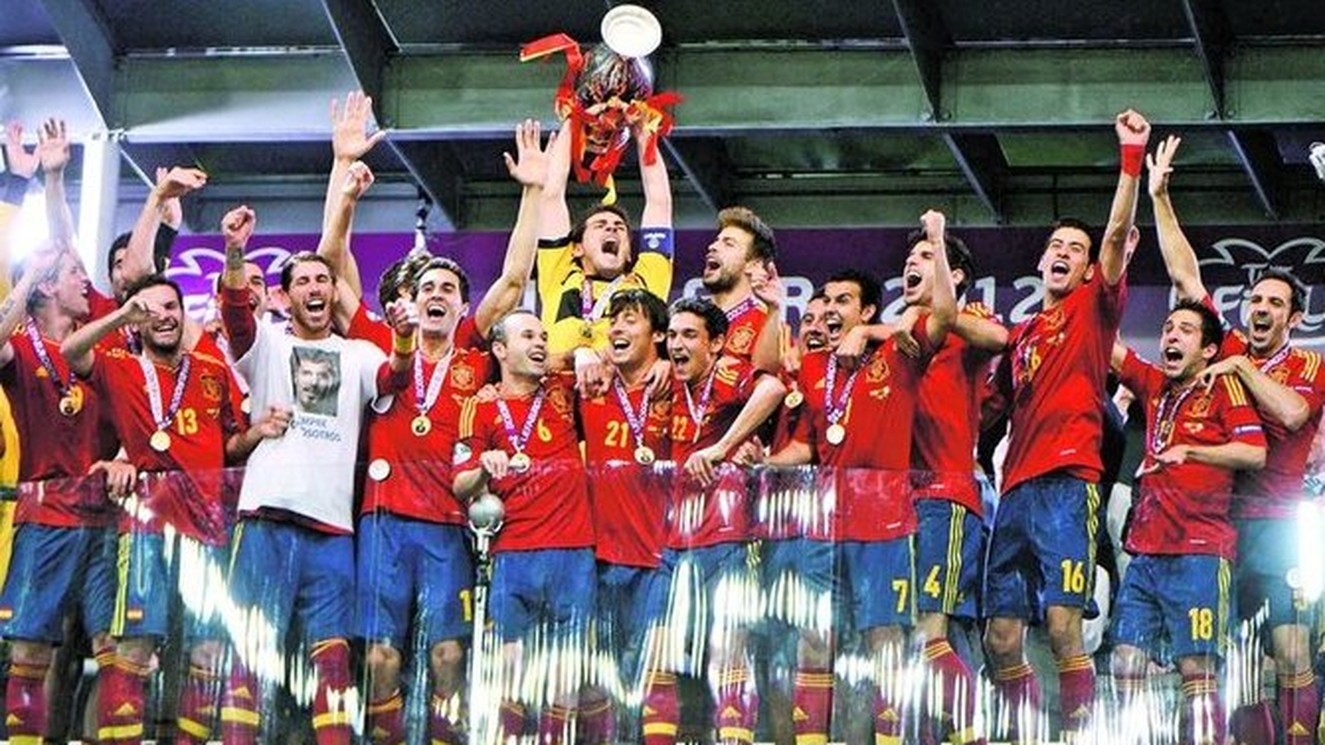 Mcdonald's si-a dus castigatorii la finala Euro 2012! Doi copii, reprezentantii Romaniei la meciul Spania - Italia