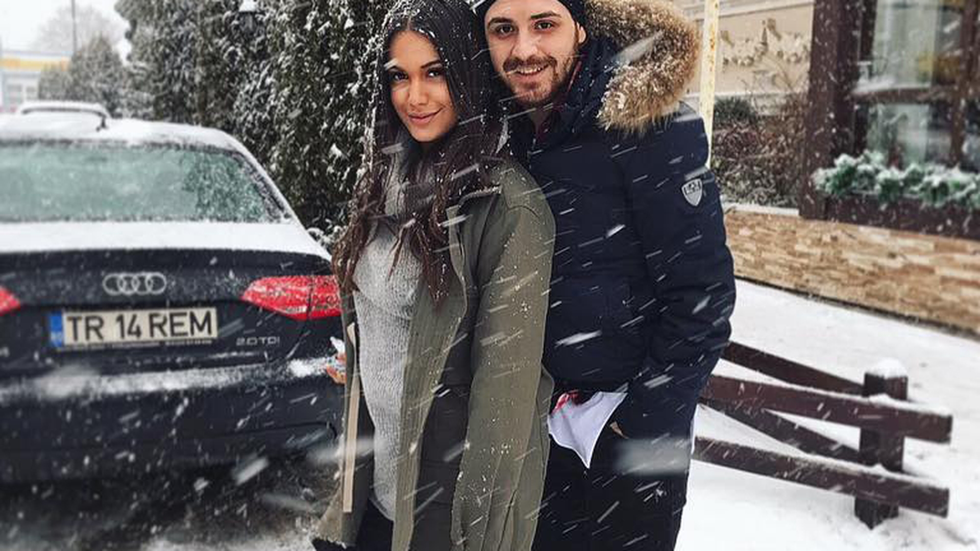 BETTY SALAM a apărut cu un nou look! Cum s-a pozat fiica lui FLORIN SALAM 