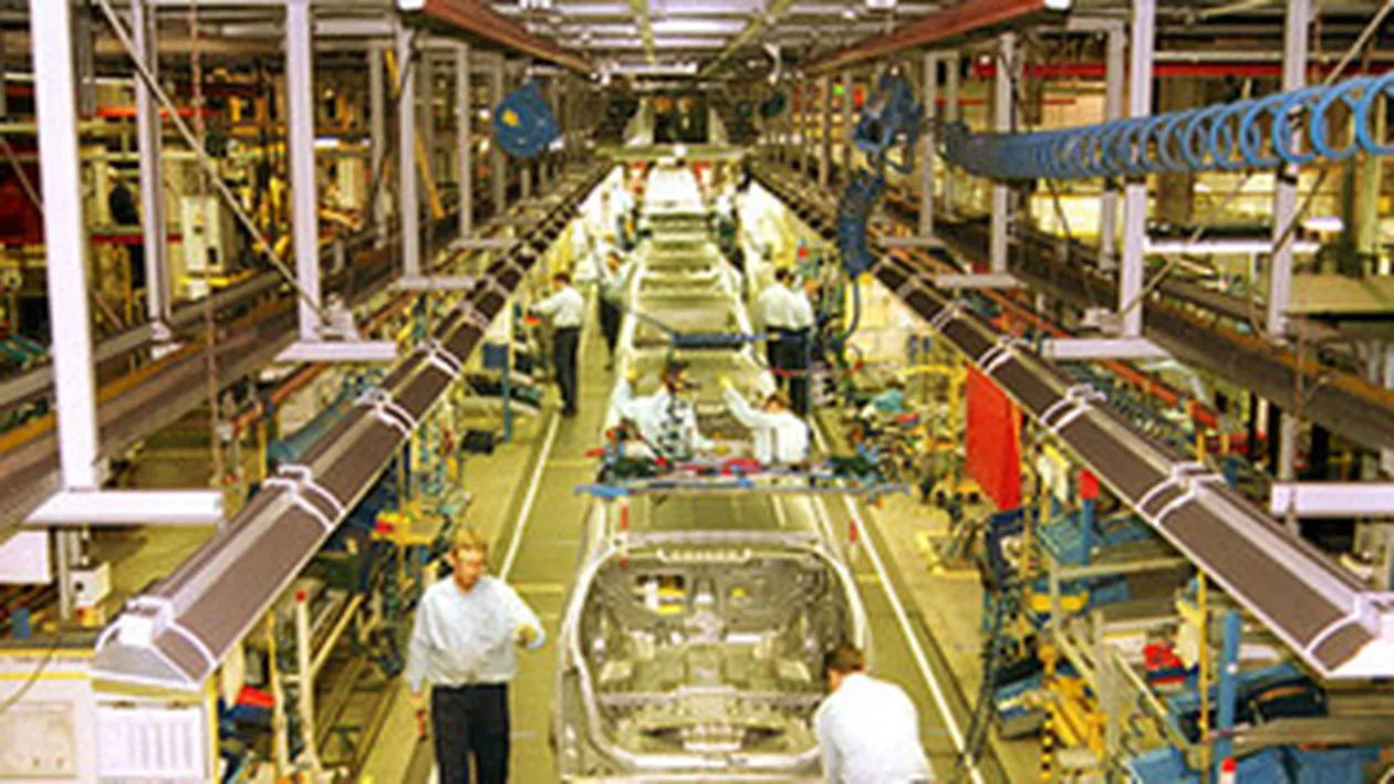 Opel ar putea inchide doua fabrici din Europa, pentru a reduce capacitatea de productie cu 30%