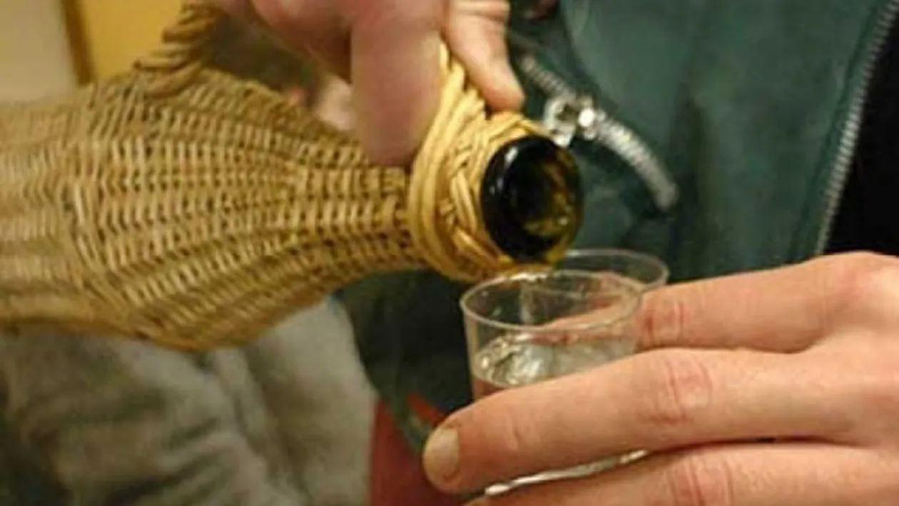 Venise la o beţie la prietenul său, când a zărit-o pe Ancuţa! După câteva ore, petrecăreţii au observat ceva în camera alăturată