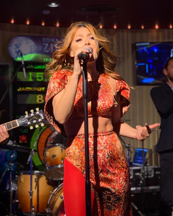 Elena Gheorghe are probleme cu bona:  ”Îmi mai trebuie una, nu mă descurc!”