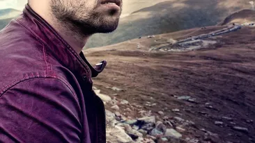 Alex Mica a ajuns să cânte peste hotare! Interpretul hitului Dalinda este un adevărat succes internaţional!