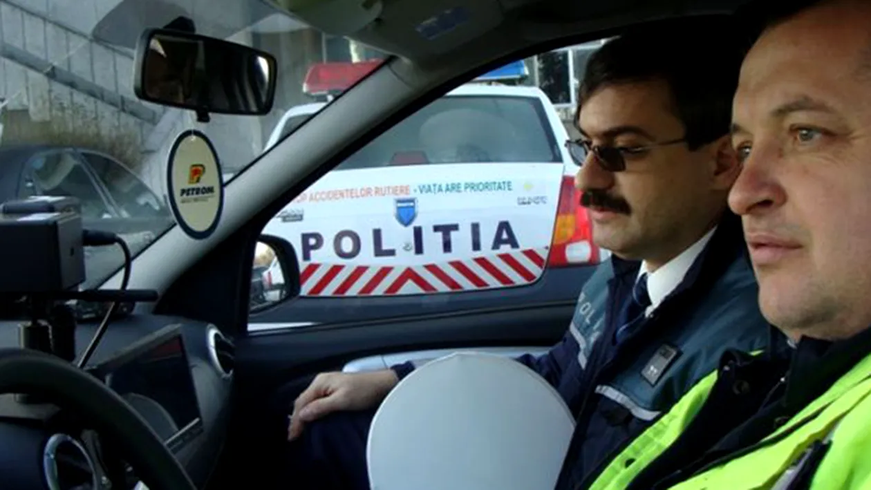 Un politist din Oradea a ajuns vedeta pe Internet! Toata lumea rade de FREZA lui, dar el nu vrea sa renunte la ea nici mort