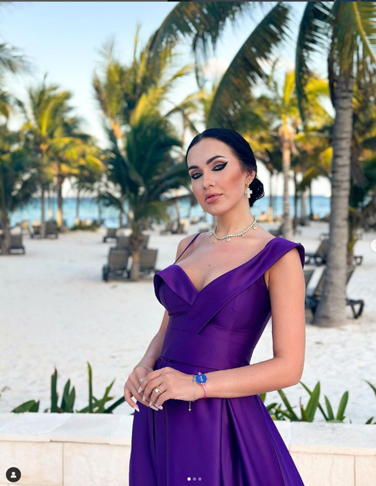 Bianca Comănici, vocabular ca la ușa cortului! (SURSA: INSTAGRAM.COM)