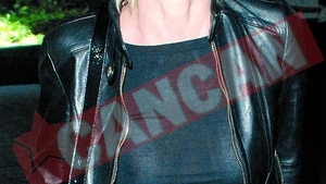 Sharon Stone nu poarta sutien