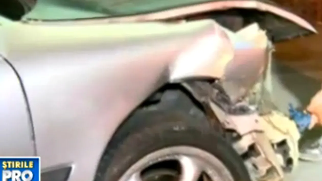 Vezi cum reactioneaza cocalarii dupa ce au provocat un accident in timpul unei curse ilegale de masini! Au agresat un cameraman Pro TV
