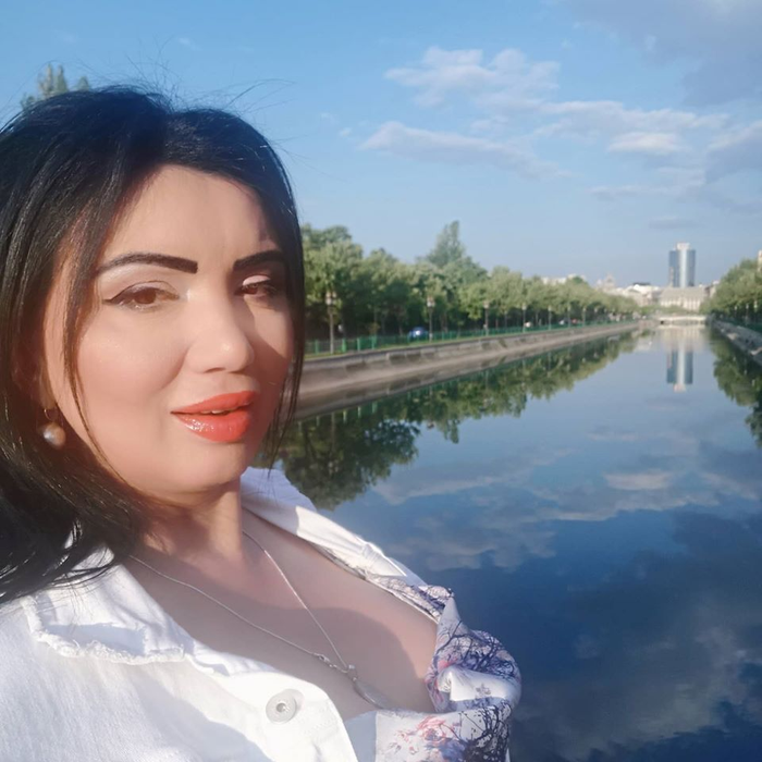 Adriana Bahmuțeanu, primele declarații despre logodna cu Nikos Papadopoulos: “Omul ăsta chiar mă respectă”