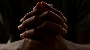 Rugăciune de seară. Rostește-o înainte să adormi pentru bunăstare, liniște și sănătate