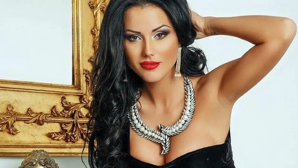 GAFA sau REGIE? Daniela Crudu, cu zonele intime la vedere la Burlacita!