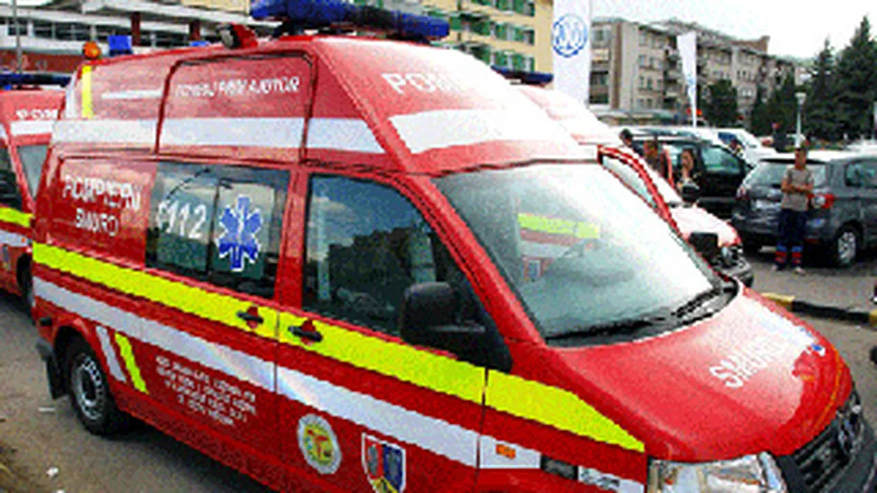 Doi morti dupa ce un microbuz a fost lovit de un autoturism pe DN1