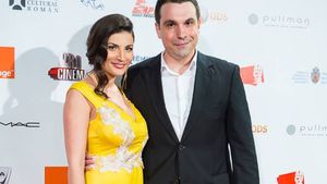 IOANA GINGHINĂ arată din ce în ce mai bine! Rochia care îi scoate în evidenţă silueta după ce a slăbit