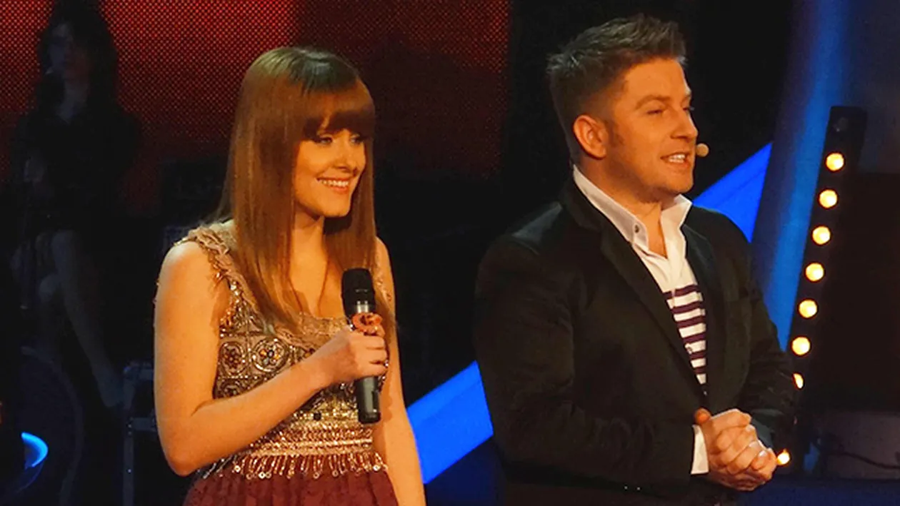 O mai stiti pe Oana Brutaru de la Vocea Romaniei? Cum arata solista in costum de baie! Nu a mai fost vazuta in aceasta ipostaza