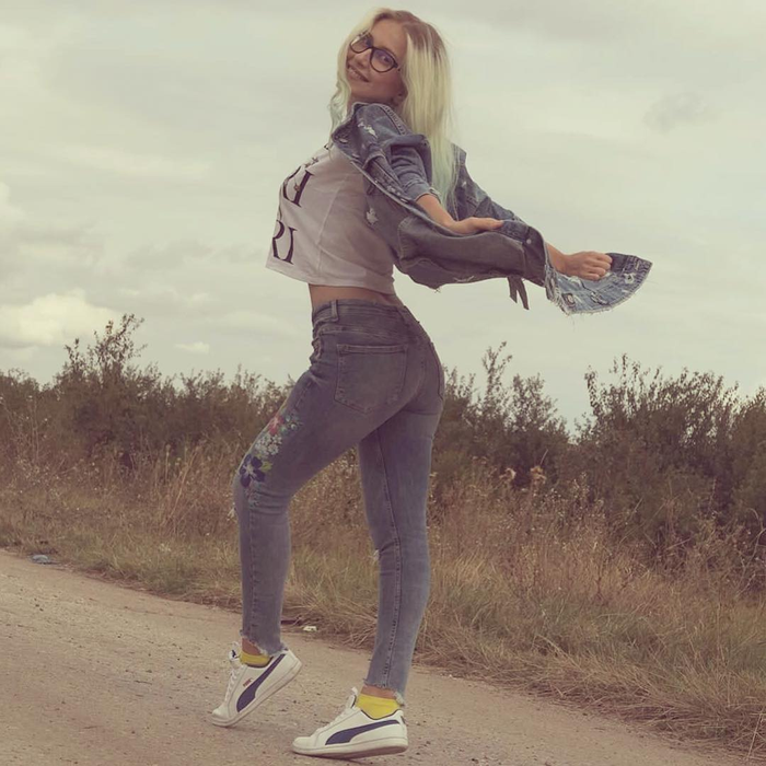 Imagini intime cu Ester Peony, câștigătoarea Eurovision România 2019, făcute publice