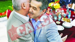La multi ani, nea Gigi!
