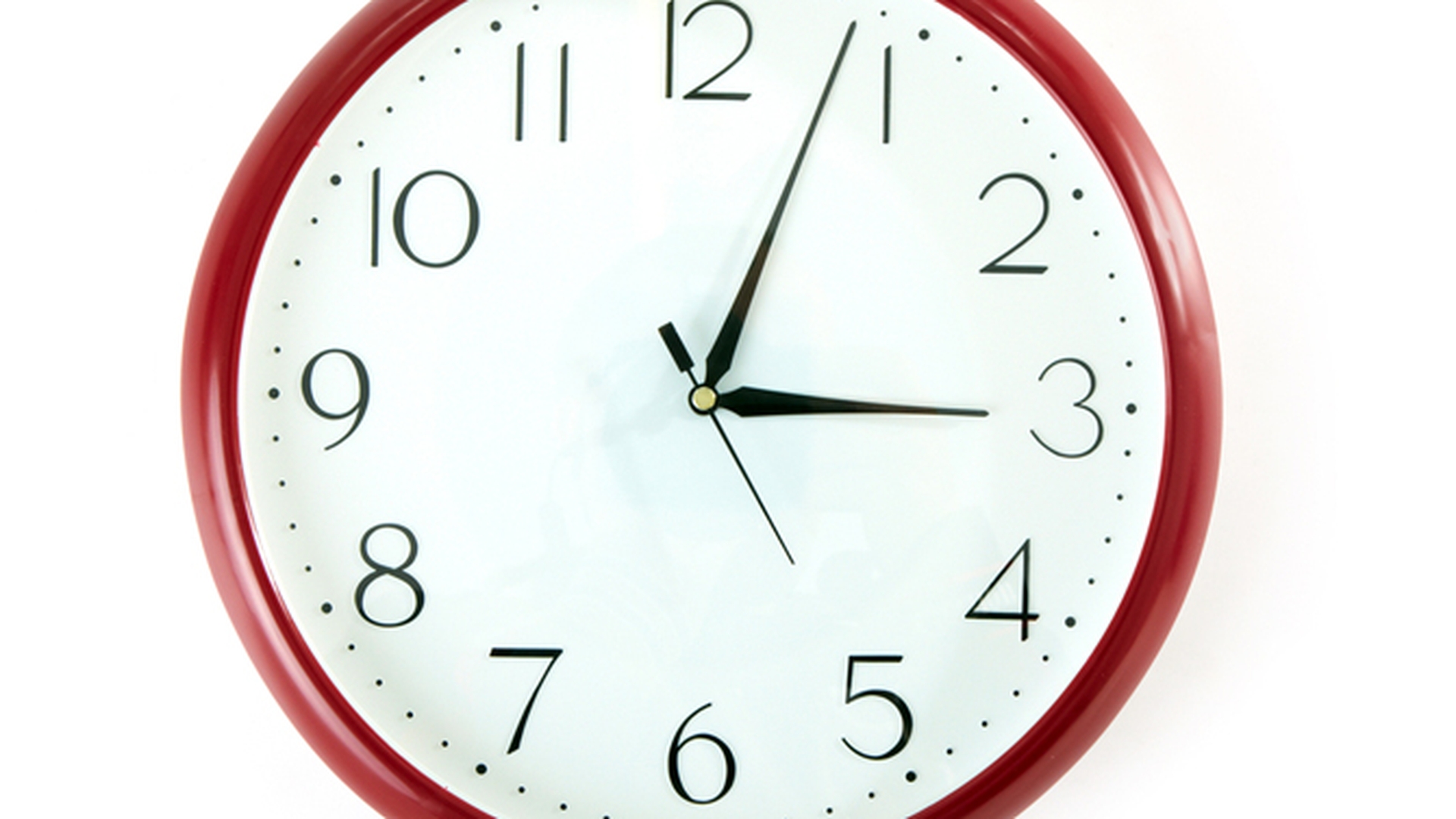 ATENTIE! In aceasta noapte se trece la ora de vara! Ora 03:00 devine ora 04:00