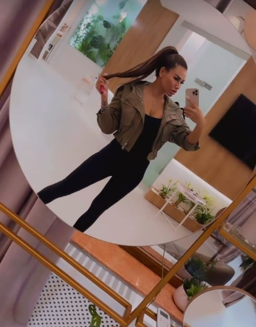 Bianca Iordache s-a filmat cu branula în mâna dreaptă, în timp ce i se lua sânge. Ce a pățit iubita lui Alex Bodi | FOTO