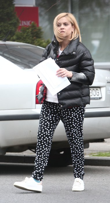 Simona Gherghe mai are extrem de puţin timp până ce va deveni pentru prima oară mămică.