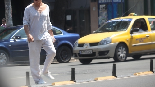 Si actorii incalca regulile de circulatie! Uite ce-a facut Horatiu Malaele in trafic!