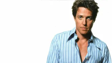Transformarea incredibilă a lui Hugh Grant! Ţi l-ai imaginat vreodată într-un rol de criminal? Spune că adoră să taie gâturi!
