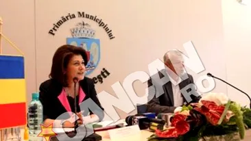 Sorin Oprescu si Rovana Plumb au semnat un protocol de finantare privind amenajarea Dambovitei