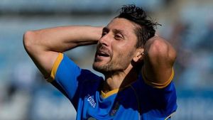 Glume pe seama lui Ciprian Marica. Ce a apărut în CV-ul lui de fotbalist pe Wikipedia
