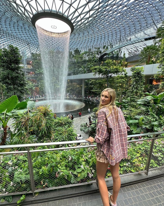 Liana a rămas o femeie frumoasă, în ciuda scurgerii anilor (Foto: Instagram)