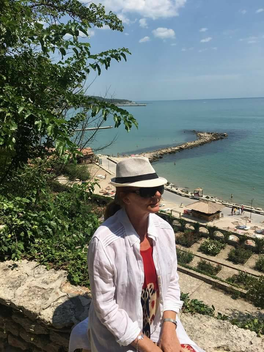Cornelia Patrichi a părăsit România